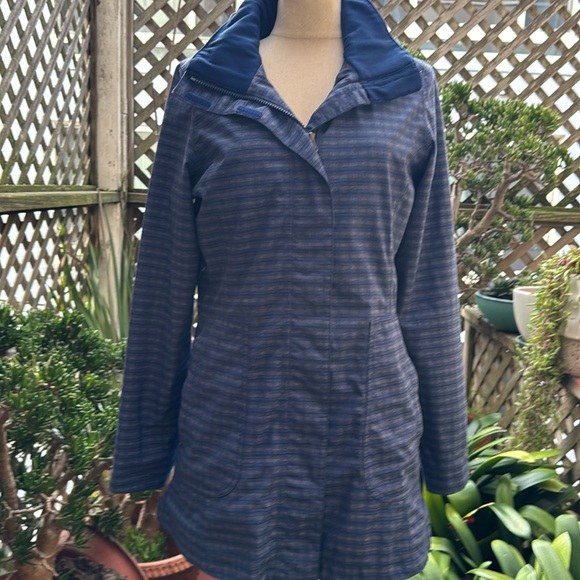Marmot Blue Striped Women's Jacket - Picture 1 of 16